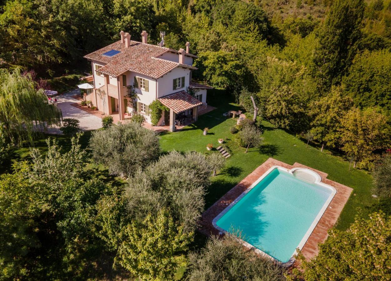 Altra Meta B&B Gubbio Extérieur photo